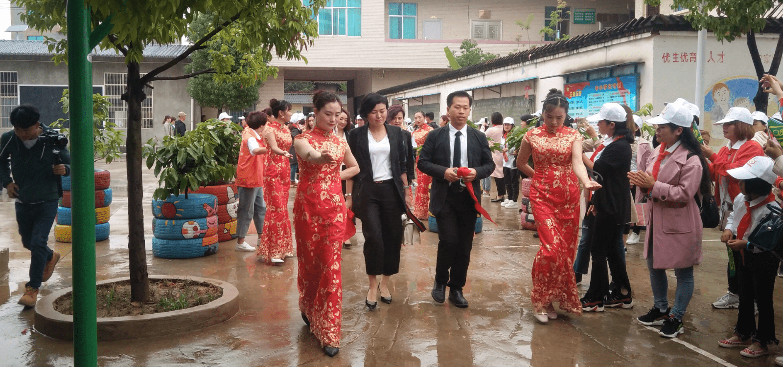 第151所 石林彝族自治县路美邑中心学校鱼龙坝尚赫李凤琼小学 第151所 石林彝族自治县路美邑中心学校鱼龙坝尚赫李凤琼小学