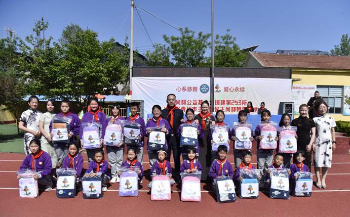 第253所 青州市王坟镇侯王尚赫韩雪小学 第253所 青州市王坟镇侯王尚赫韩雪小学